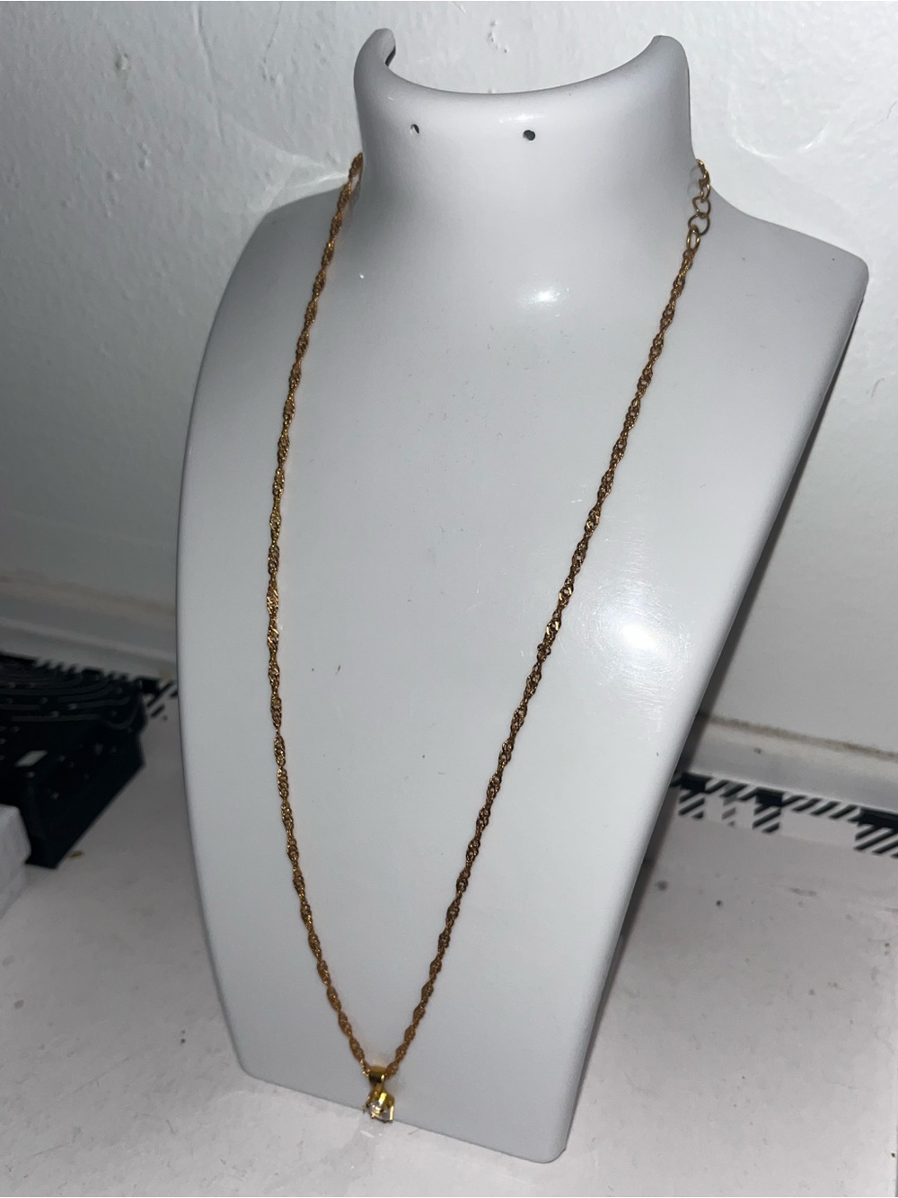Aethelred Gold Rope Chain Necklace with Solitaire Pendant - Gold - Picture 4 of 10